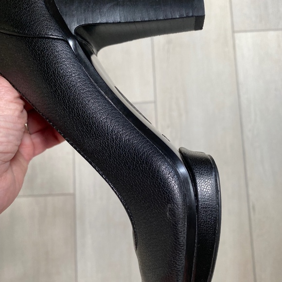 Sofft Black Leather Pumps - Picture 5 of 6